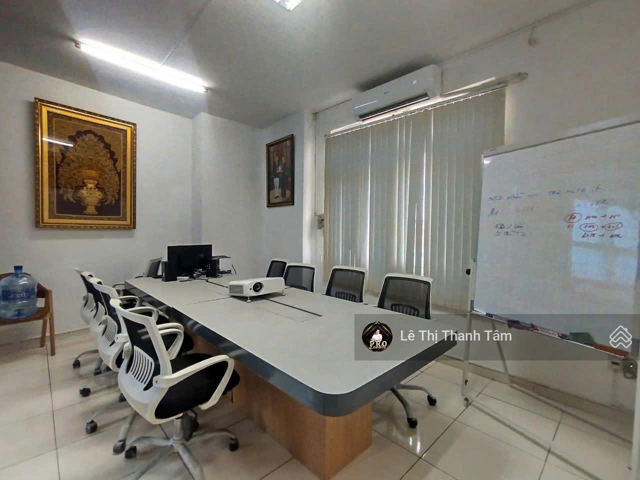 Siêu phẩm góc 2 mặt tiền đường Ba Tháng Hai, Phường 14, Quận 10 - 5 x 30m - HĐT 100tr - giá 3x tỷ