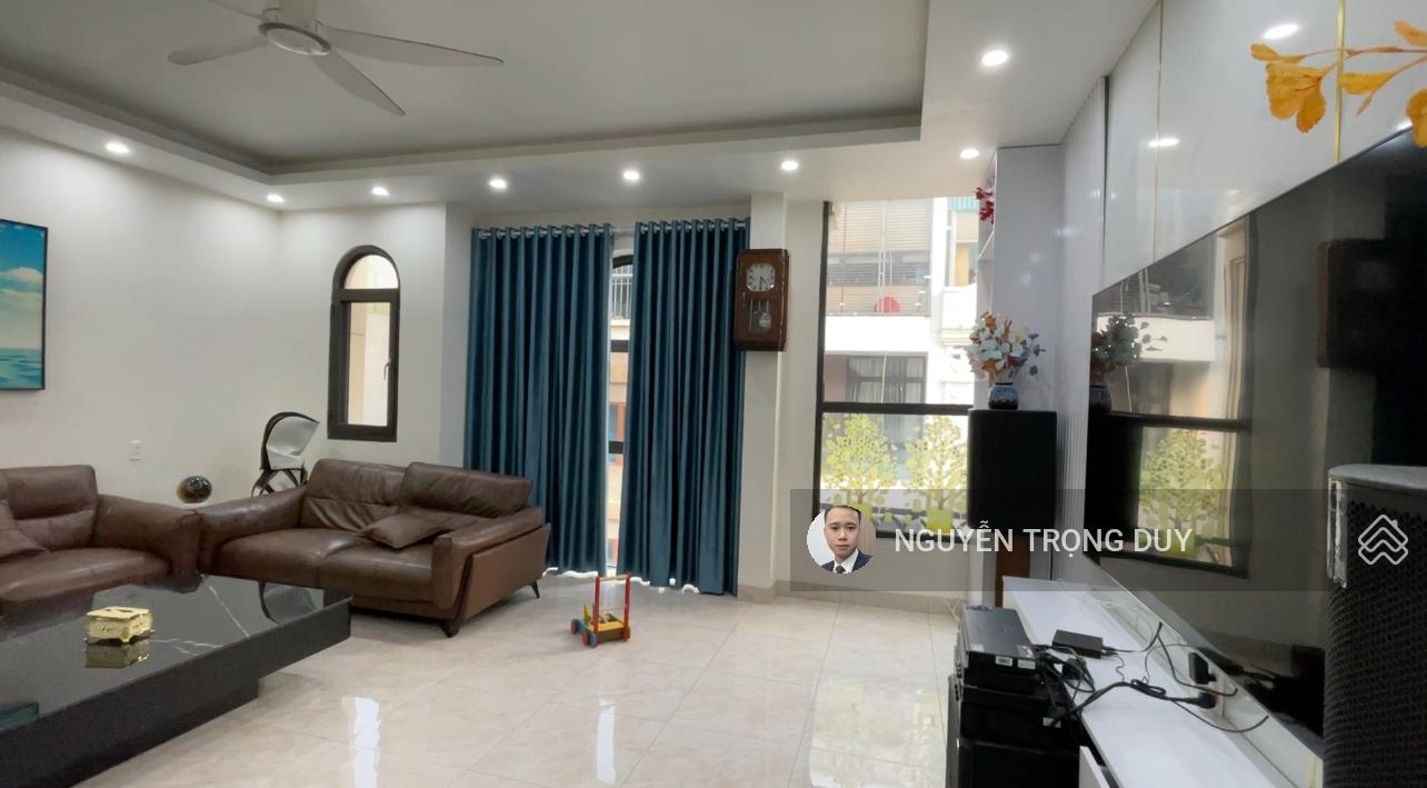 Bán gấp Nhà biệt thự LK tại Him Lam Vạn Phúc, hoàn thiện thang máy, 97.5m2, 10PN, 6WC giá 37.x tỷ