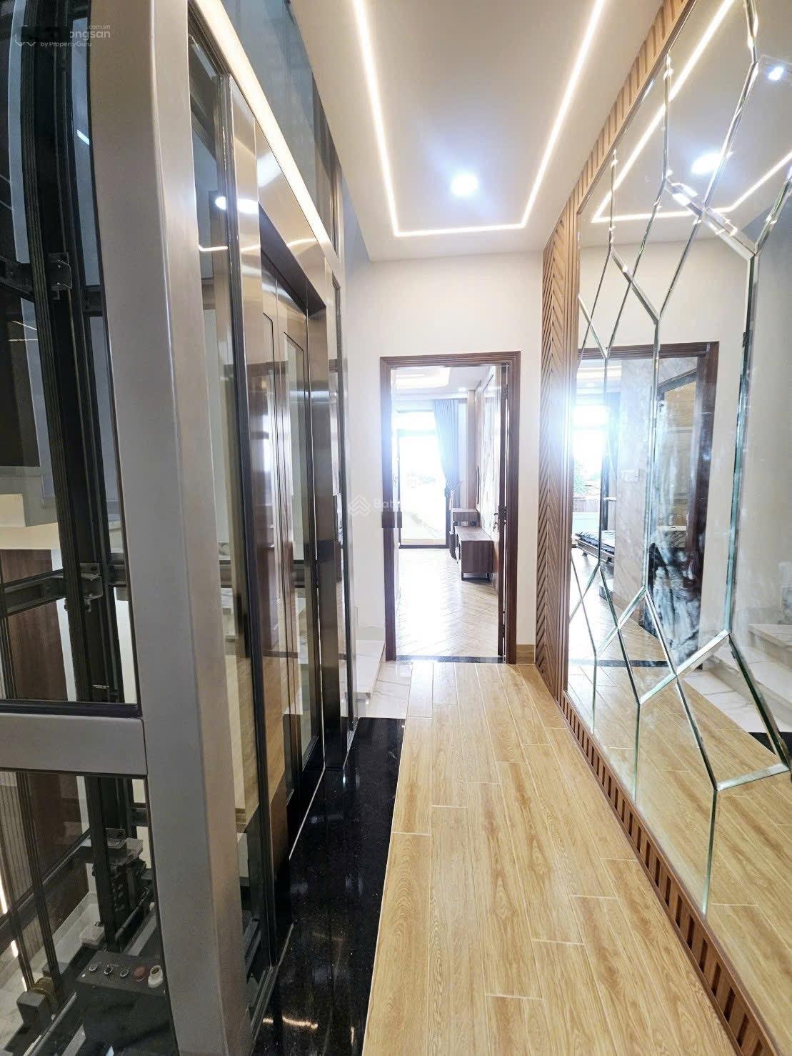 Nhà phố hương lộ 2 - Bình Trị Đông , Đúc 4 Lầu , Ô tô đậu trong nhà , Giá 9tỷ100 TL , Lh 0933015839