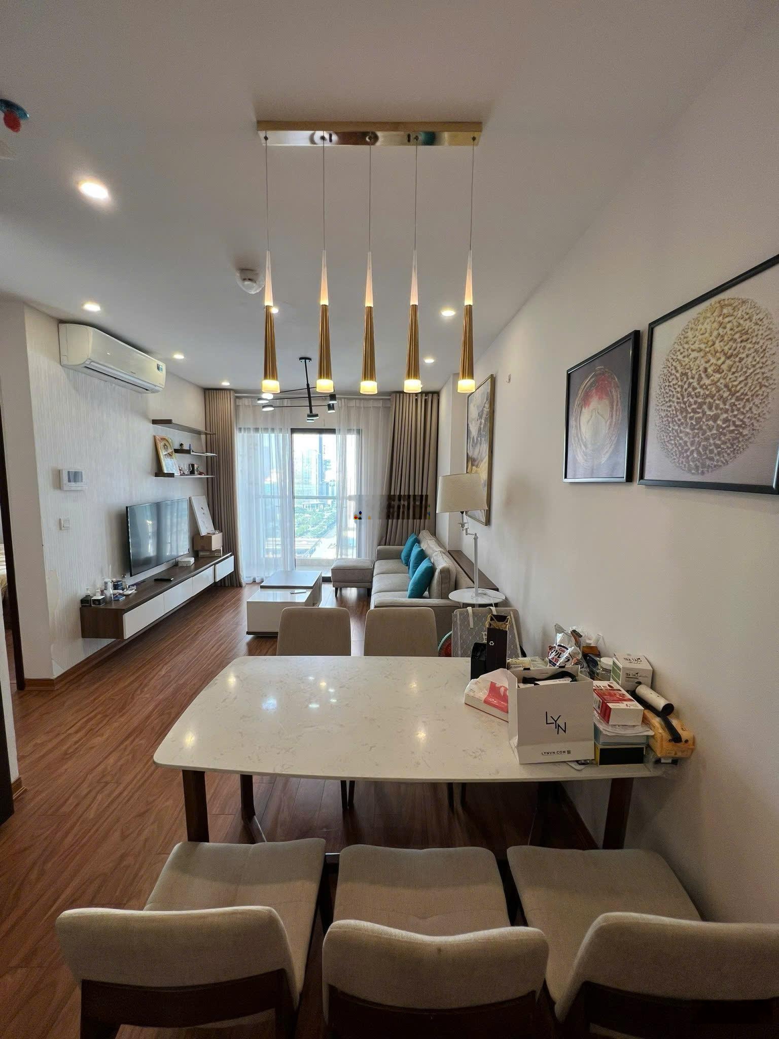 (Mới) bán gấp căn hộ 3 ngủ 81m2 tại chung cư The Sun Mễ Trì, giá 8 tỷ liên hệ: 0942281729 em Huy