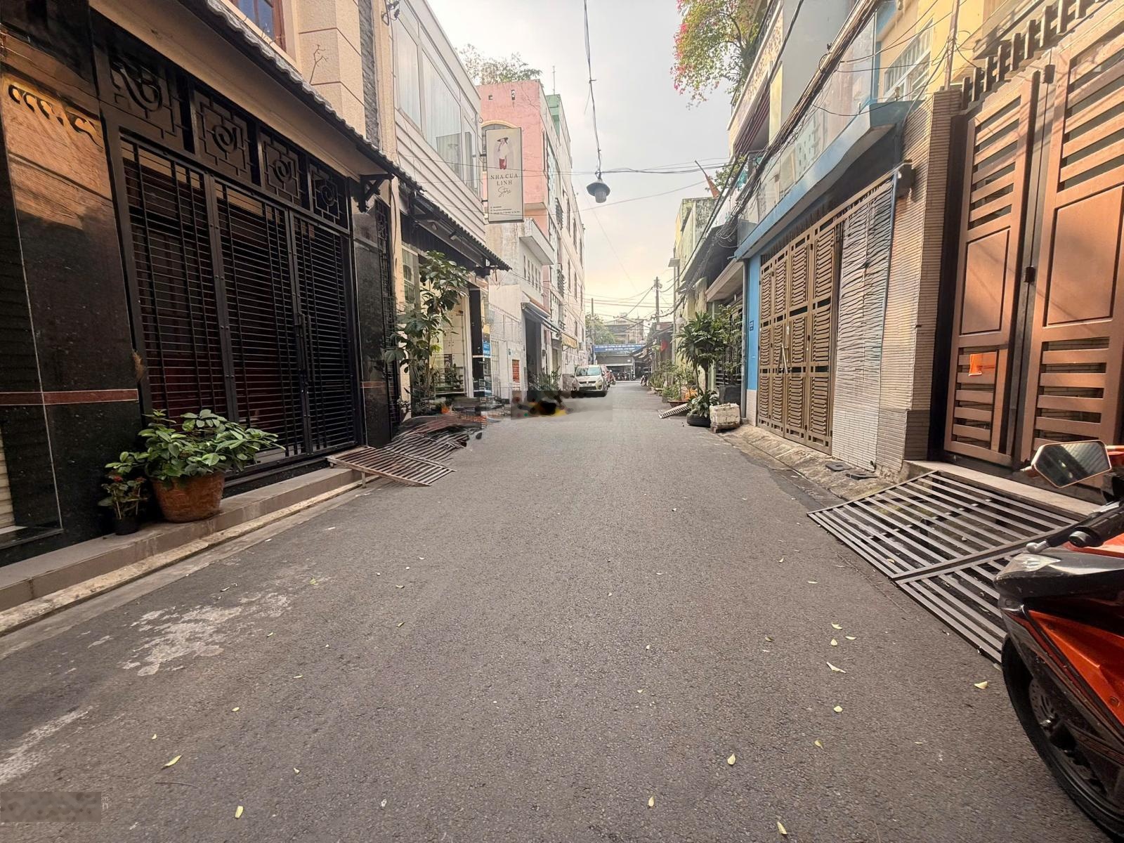 Bán gấp nhà riêng tân phú - hẻm thông 6m - dt 78m2 - vườn lài