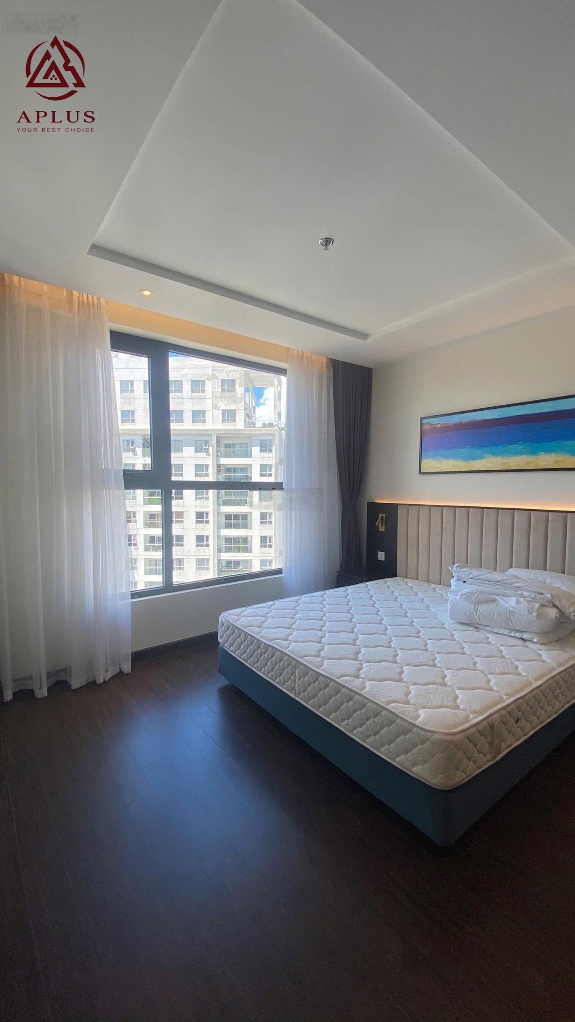 Căn góc 2N2VS rẻ nhất toà sapphire s2. Giá 3,x tỷ. Full nội thất, sẵn sổ đỏ. Lh 0936915515