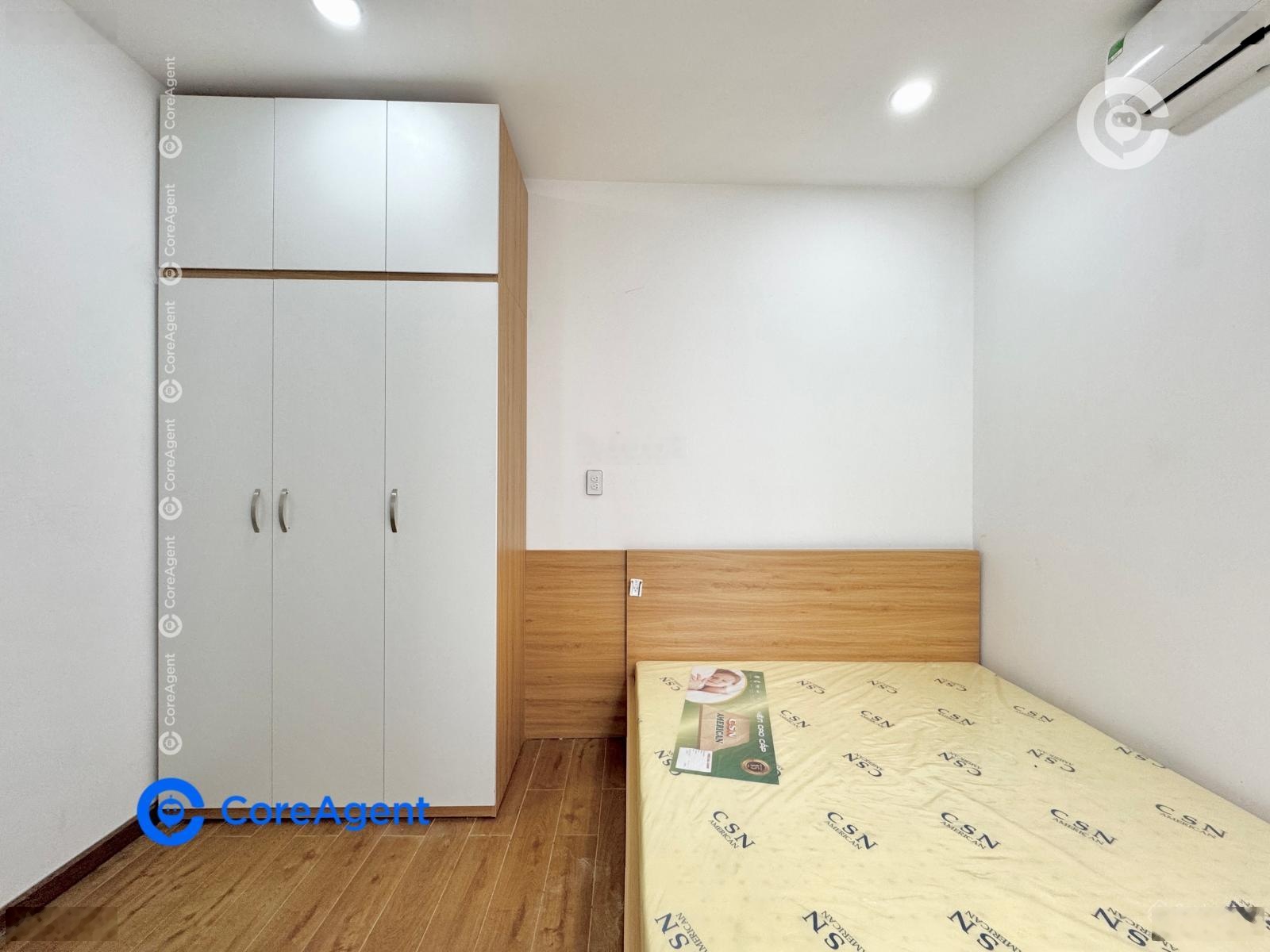 Ban công full nội thất - Đường Quang Trung - Lê Văn Việt - Ngã tư Thủ Đức