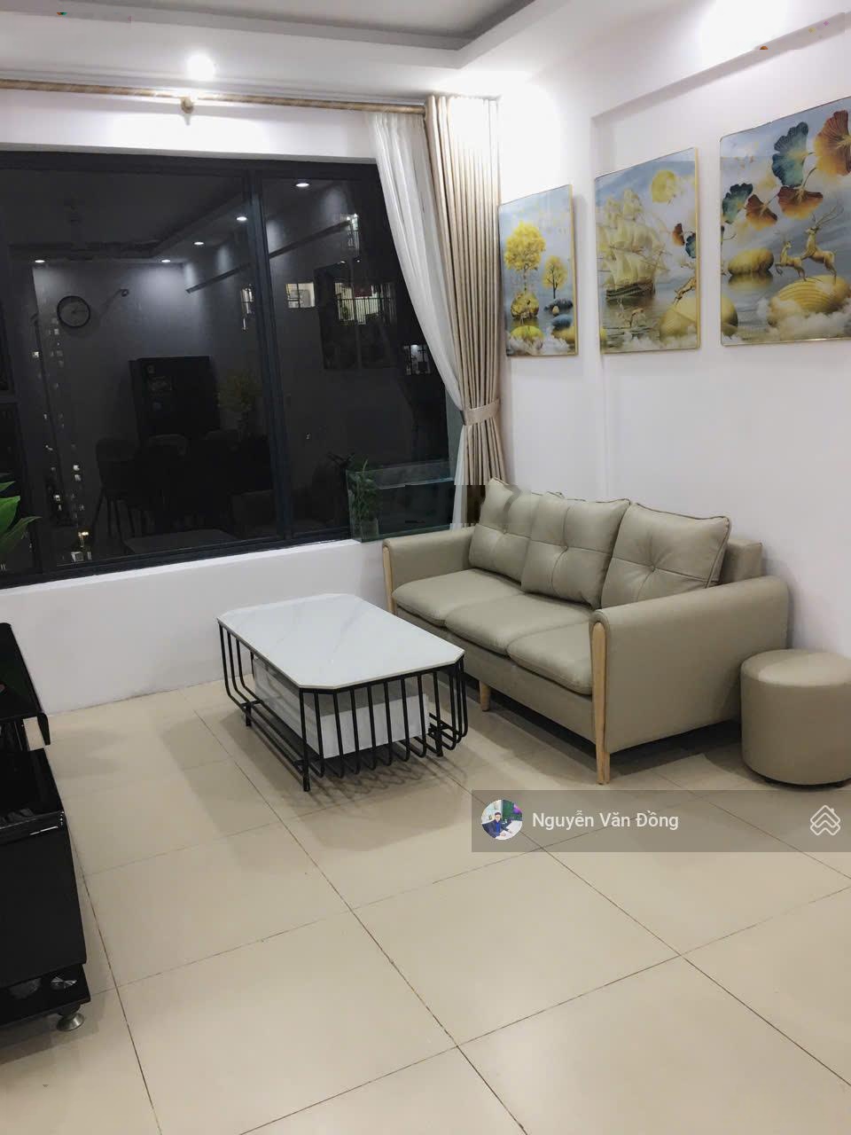 Green Stars - chính chủ bán căn hộ 2 ngủ chuẩn như hình, tầng đẹp, sổ đỏ sẵn, tặng lại full đồ đẹp