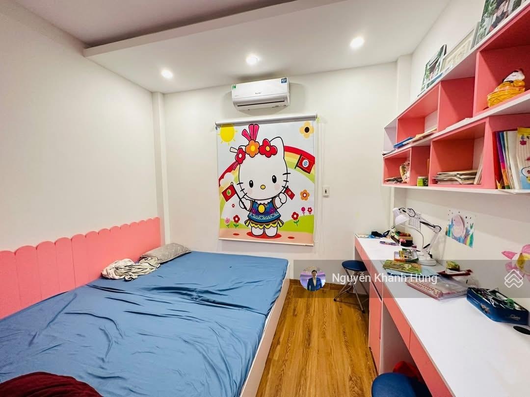 Bán nhà riêng trung tâm Q Ba Đình, nhà mới full nội thất, gần ô tô, DT 46m2 x 6 tầng, giá 14.5 Tỷ