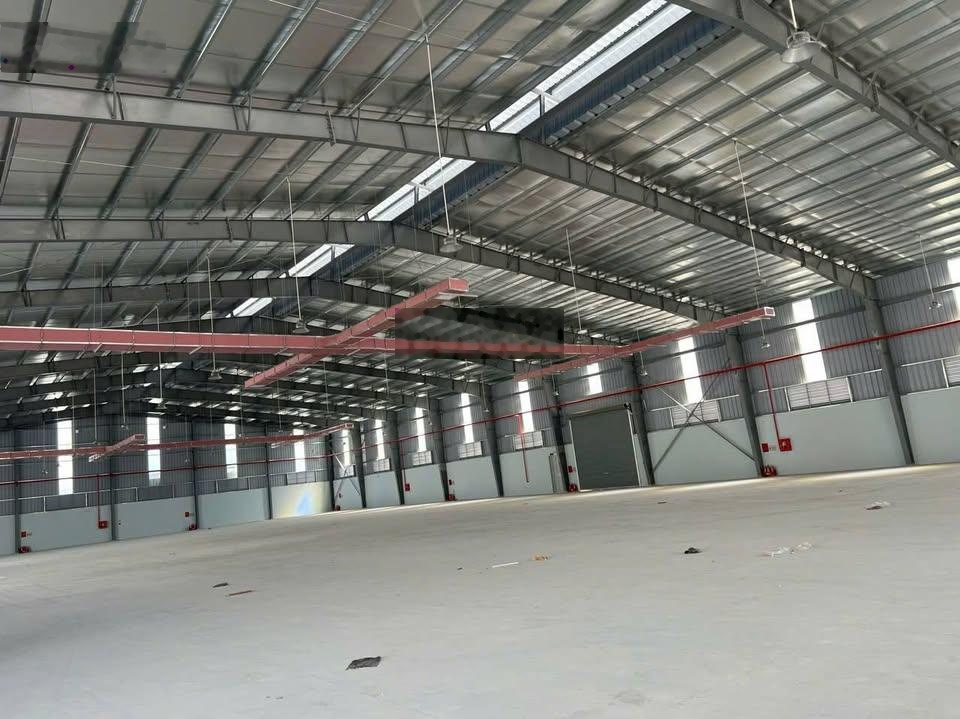Cho thuê kho xưởng cụm CN Tân Quang, Văn Lâm, Hưng Yên. Dt 4500m2