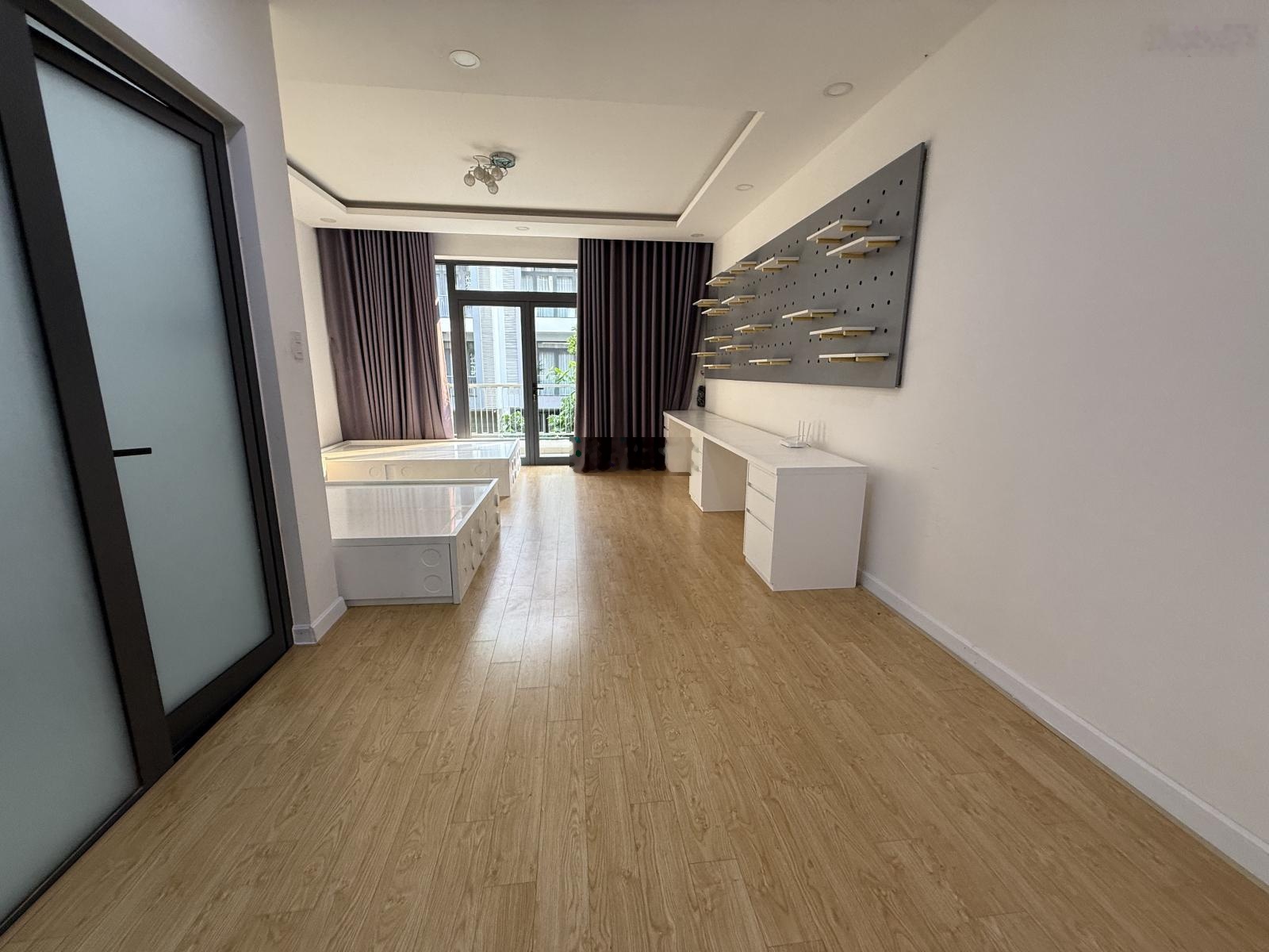 Cho thuê Nhà mặt phố tại Him Lam Kênh Tẻ, 50 triệu, 100m2, đầy đủ tiện ích