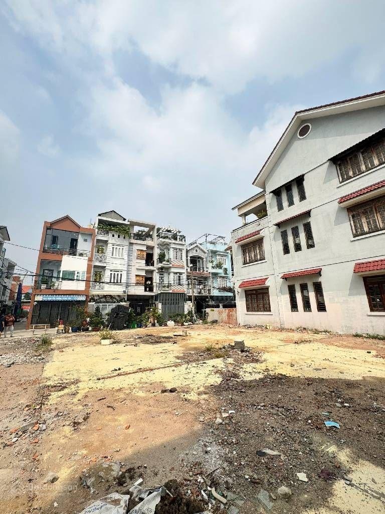 Lô đất 65m2, đường rộng 12m, đỗ xuân hợp, phường phước long b, q9- chỉ hơn 6 tỷ