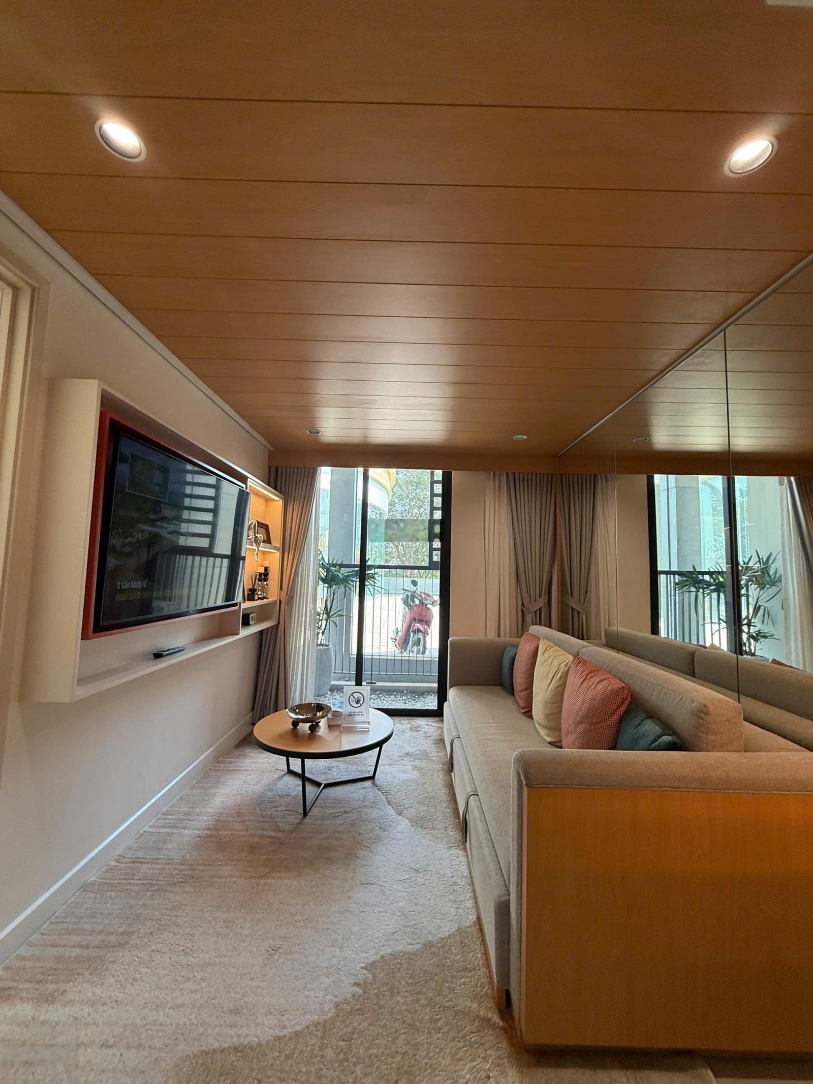 Qũy căn độc quyền 1N+ giá tốt từ 1,7x tỷ toà P15, P19 đã bao gồm gói nội thất, view đẹp hướng Nam