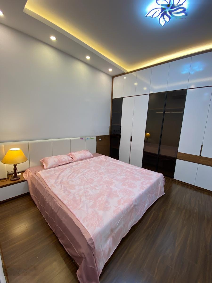 Siêu hiếm! Minh Khai cách phố vài bứơc chân, ngõ thoáng, SĐCC vuông, không QH, full nội thất, 5 ngủ