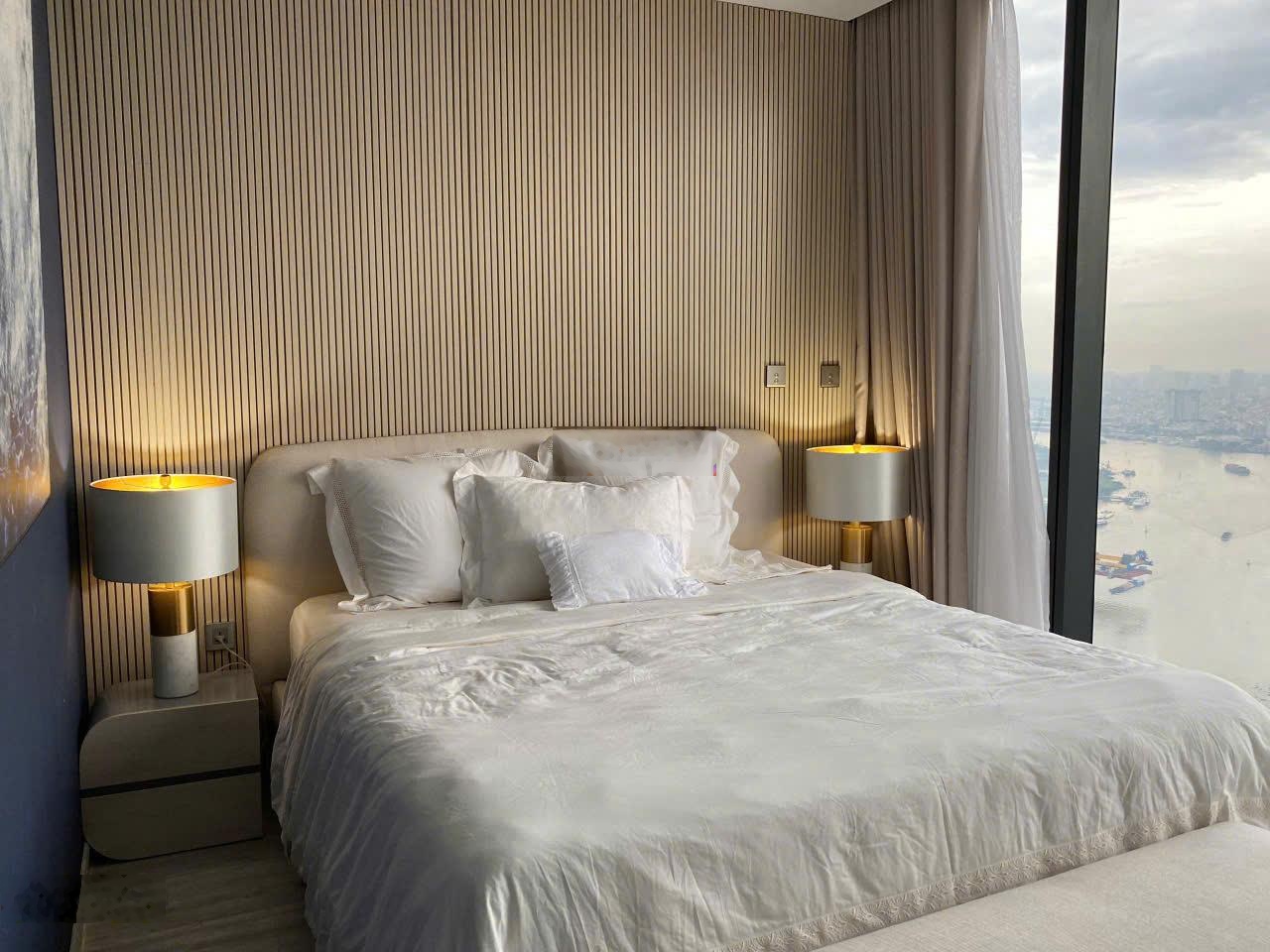 Phòng KD Vinhome Golden River Quận 1 độc quyền giỏ hàng cho thuê 1-2-3-4PN view vòng cung cực đẹp!