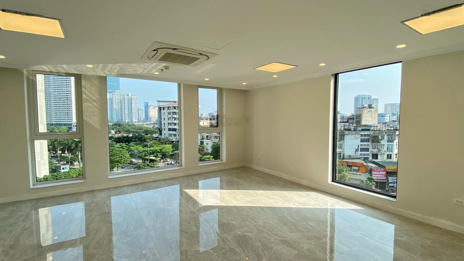 Cho thuê tòa nhà MP Trần Bình - Mỹ Đình - NTL 90m2 8 tầng MT 6m. Thông sàn. PCCC chuẩn. Giá 135tr