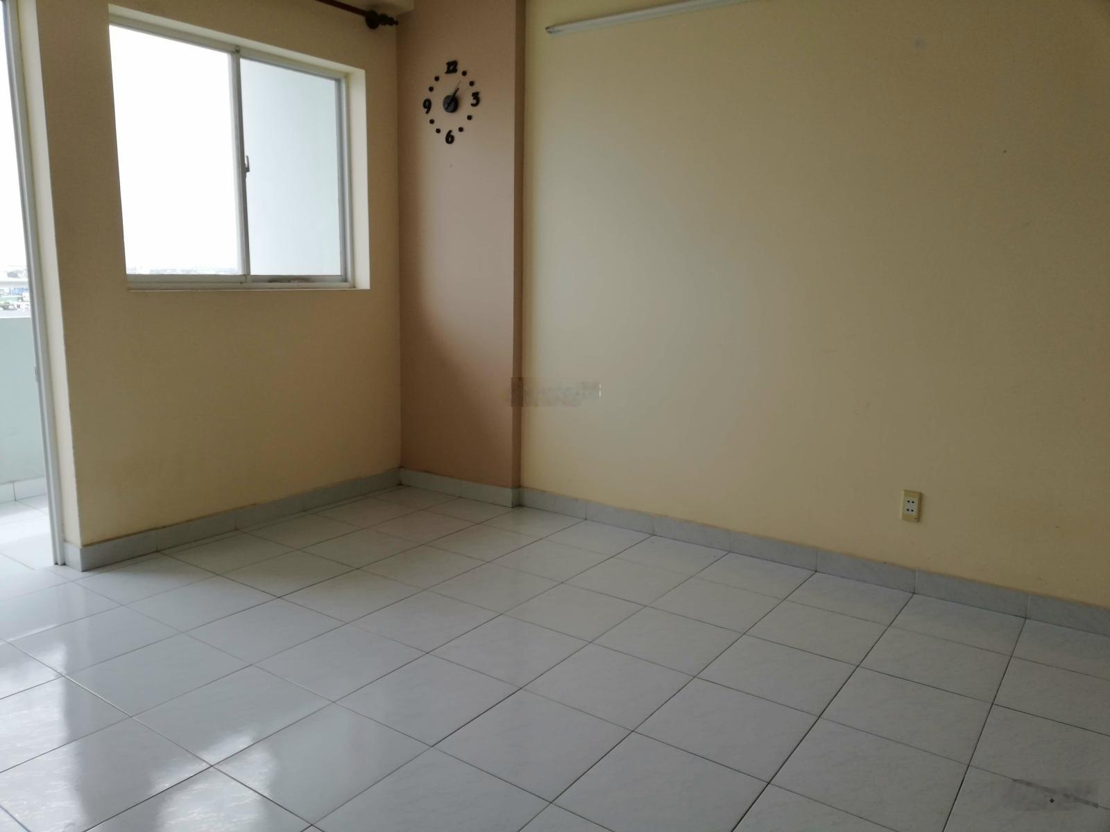 Cần cho thuê gấp căn hộ Lê Thành block B Q Bình Tân DT 72m2, 2 phòng ngủ, 2WC, Giá thuê 7tr/th