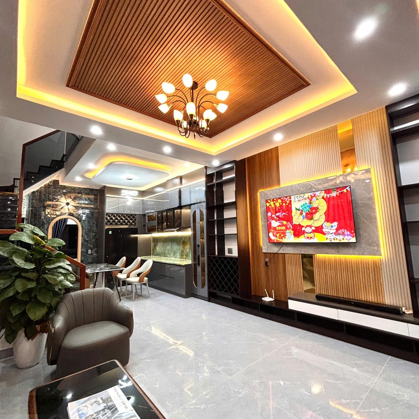 Bán nhà tân cổ điển mới xây đường 7.5 hòa xuân, tp đà nẵng, sau lưng văn tiến dũng , tp đà nẵng