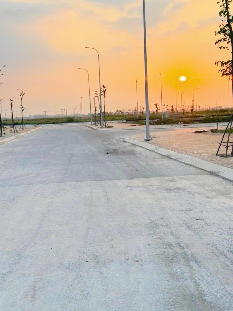 Ra gấp lô đất 90 Đại Lộ Đông Tây nối dài (Võ Văn Kiệt) ngay Cầu Xáng Ngang. SHR. NH hỗ trợ 75%