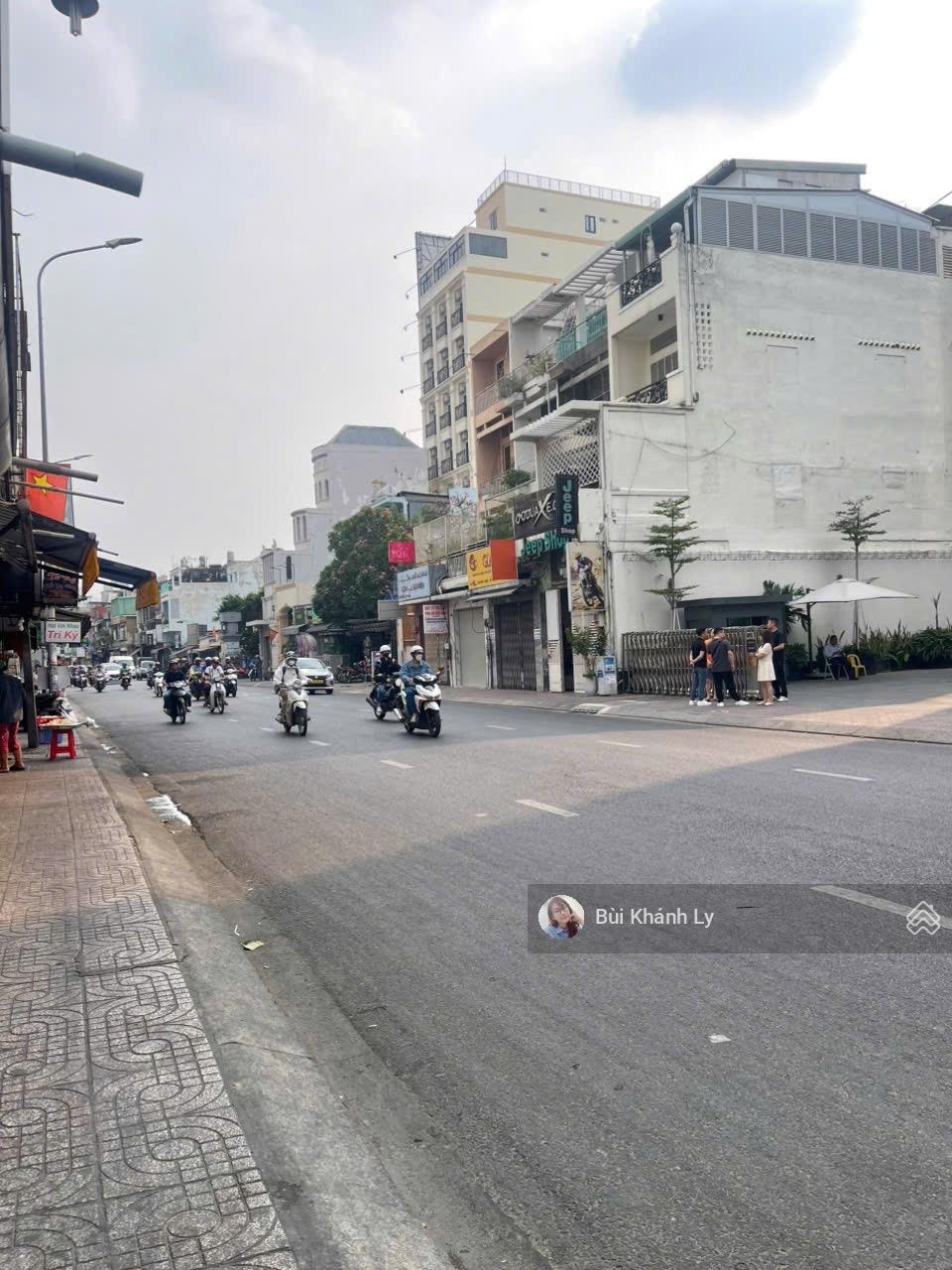 Phú nhuận hẻm xe hơi ngã tư phú nhuận - phan đăng lưu- nguyễn kiệm