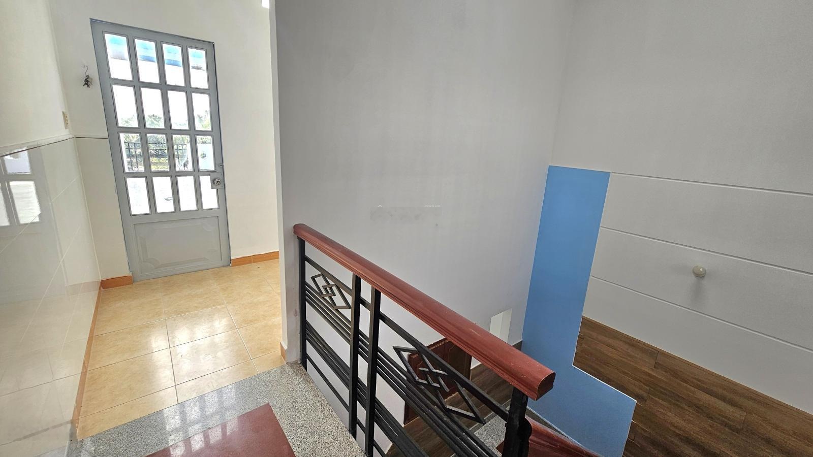 MT SD 320m2 Tạ Quang Bửu, đông xe, 1trệt 3lầu 1sân thượng, 6PN 4WC