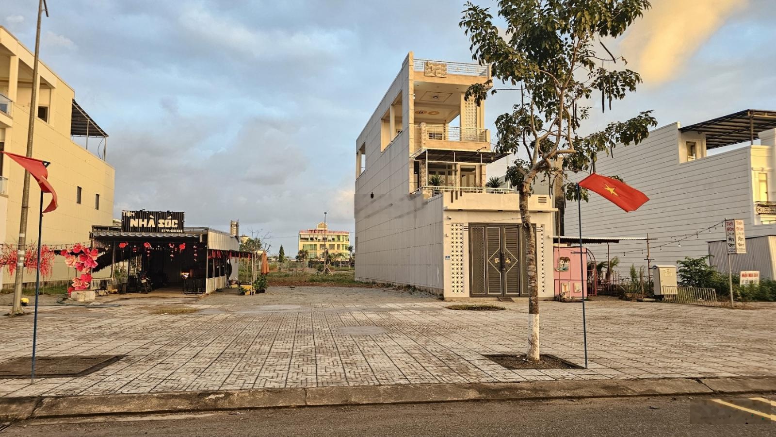 Lô đất mặt tiền đường Nguyễn Nghiêm rộng nhất thị trấn Mộ Đức, KDC An Phú