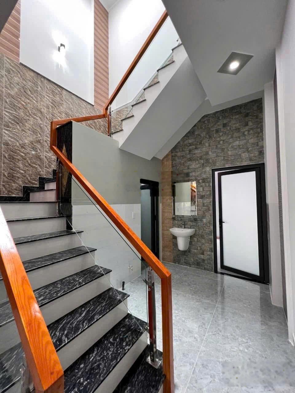 Bán nhà mới 1T1L, Mặt Tiền Kinh Doang, KP2 Tân Hiệp, chỉ 4,2 tỷ