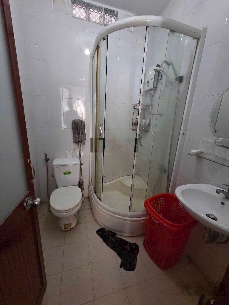 Kế Chợ Tân Hương HXH Tân Phú- 3tầng - Chỉ có 5.xTỷ -ngang chuẩn 4x11- Tiện ích Bao Quanh Đầy Đủ