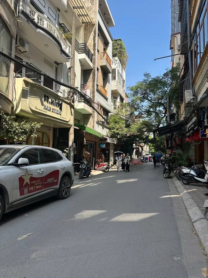 (043) Mặt ngõ to như phố 2 mặt ngõ kinh doanh đỉnh phố vip Đống Đa 40m2, MT 4m4 tầng thang máy