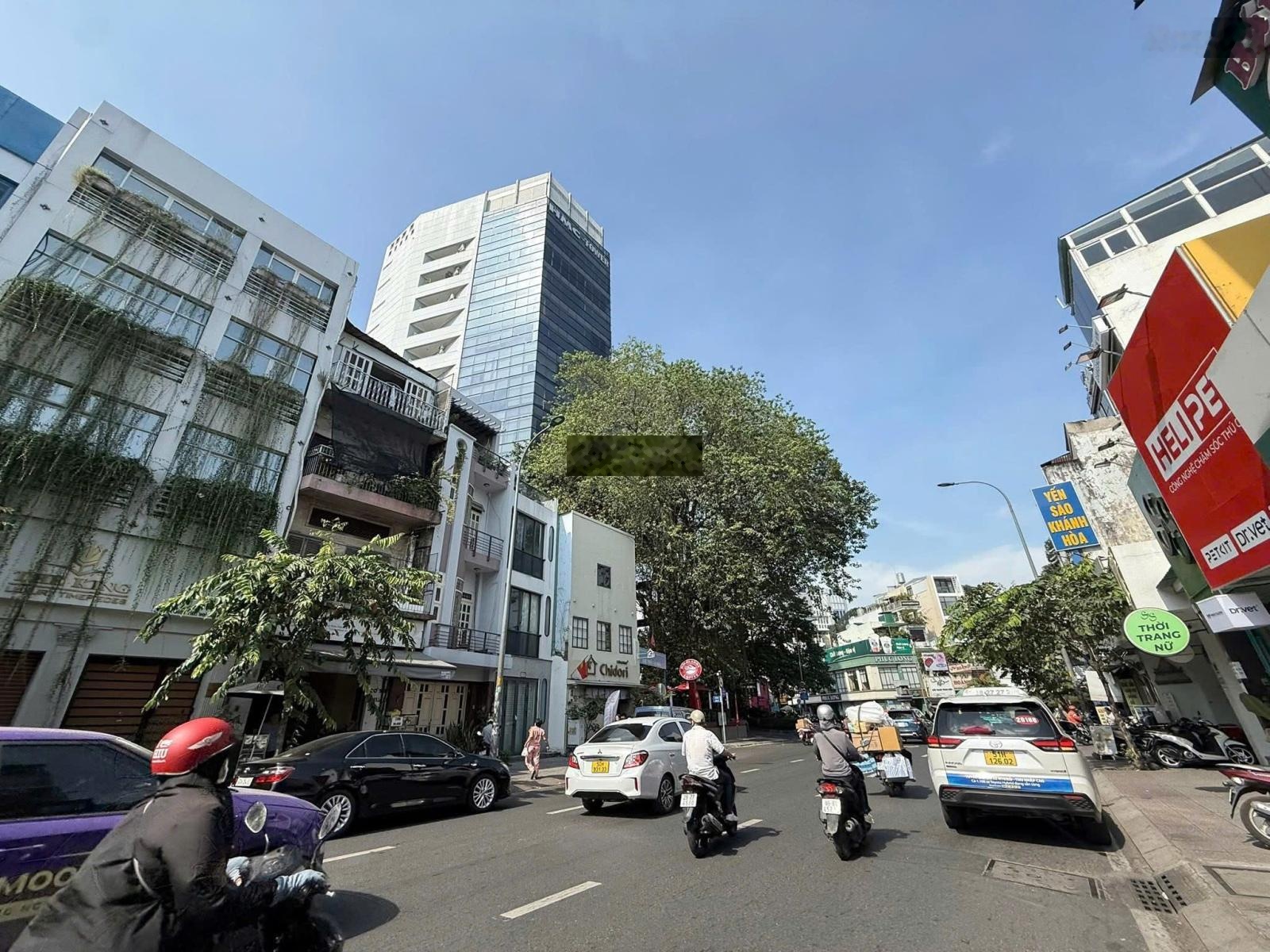 20 tỷ -hd thuê 81 triệu - tòa nhà mặt tiền đinh tiên hoàng phường sài gòn 4 tầng thang máy mới 100%