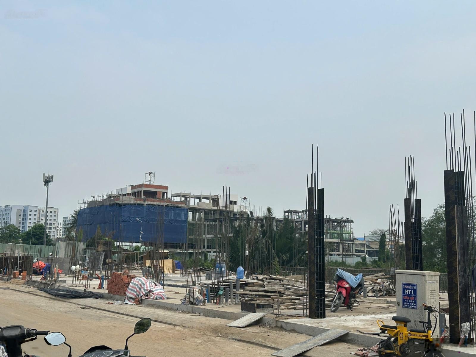 7 tỷ nhà phố sổ đỏ 4 lầu ngay Võ Văn Kiệt, khu compound 136 căn, kế bên Akari full tiện ích giá rẻ