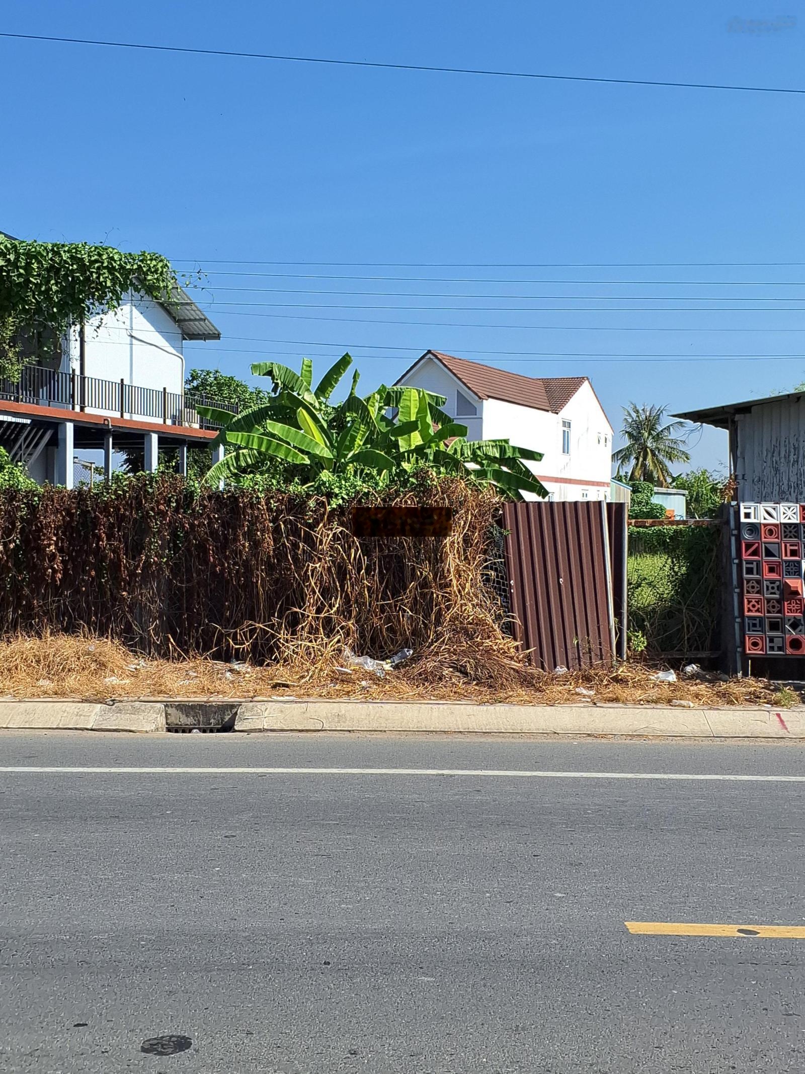 Giá tốt. Đất mặt tiền đường 833 phường 5 Tân An Long An