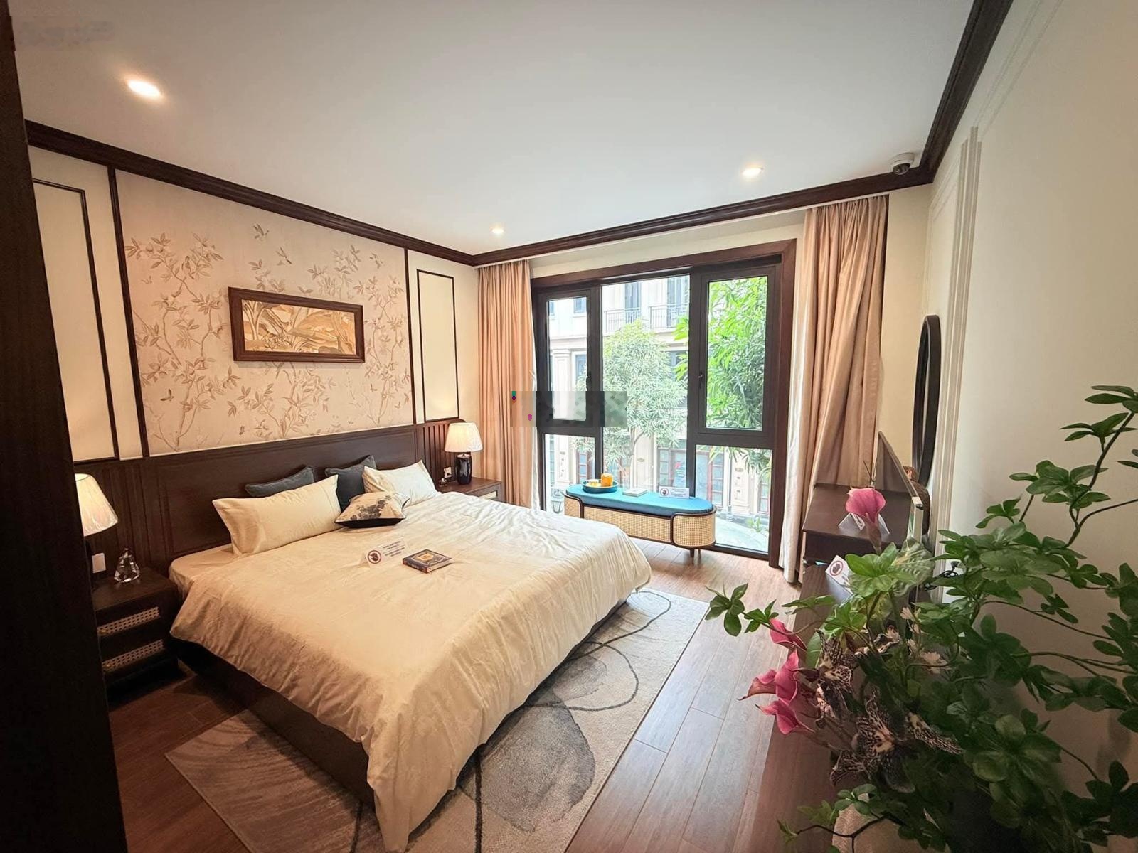 50m ra mặt phố Bạch Mai, lô góc, kinh doanh, nhà mới Full nội thất, mặt tiền đẹp 5m, 45m2 x 5 tầng