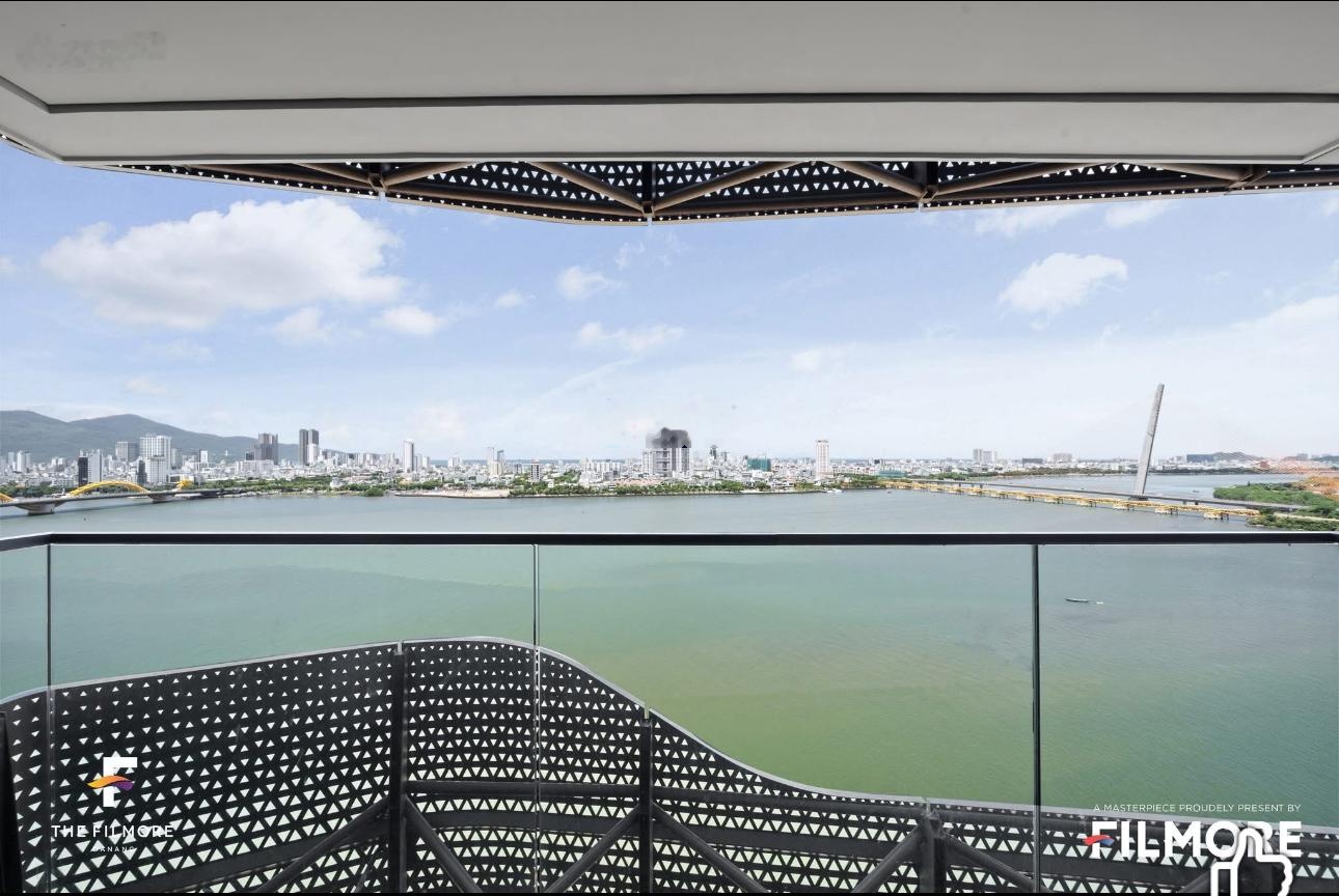 bán căn 2PN The Filmore từ CĐT căn góc mặt trực diện sông Hàn giá rẻ.