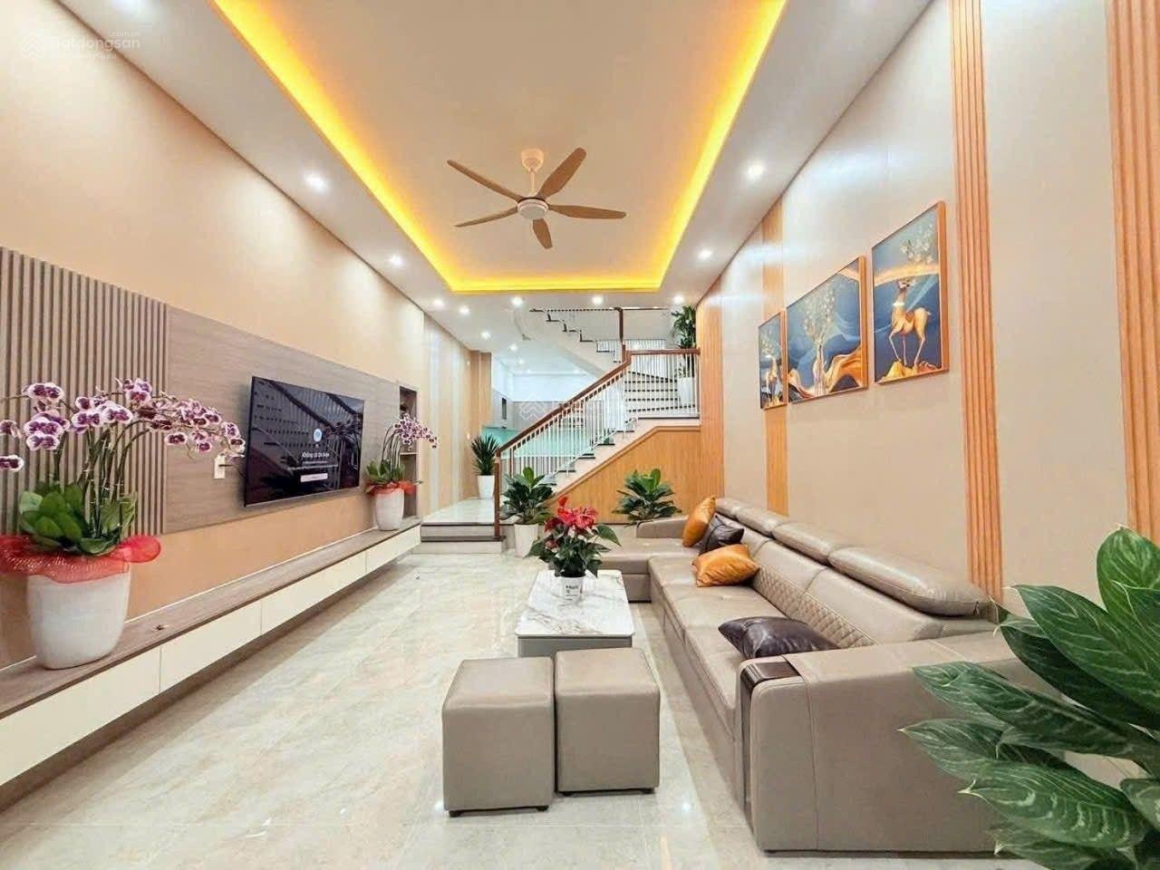 Nhà đẹp 3 tầng Mân Quang, đường 7.5m Sơn Trà, TP Đà Nẵng. Diện tích: 97m2