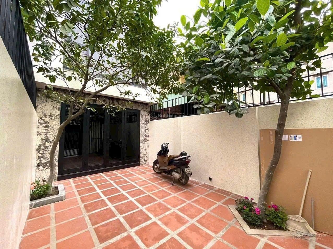 Bán nhà Thượng Thanh, 75m2, ô chờ thang máy, chỉ 8xtỷ