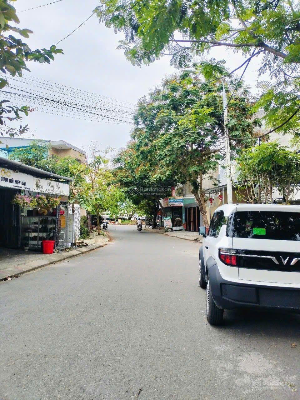 Cần bán lô đất kẹp công viên tại khu phố chợ Thanh Quýt, Điện Thắng Trung, Phường An Thắng