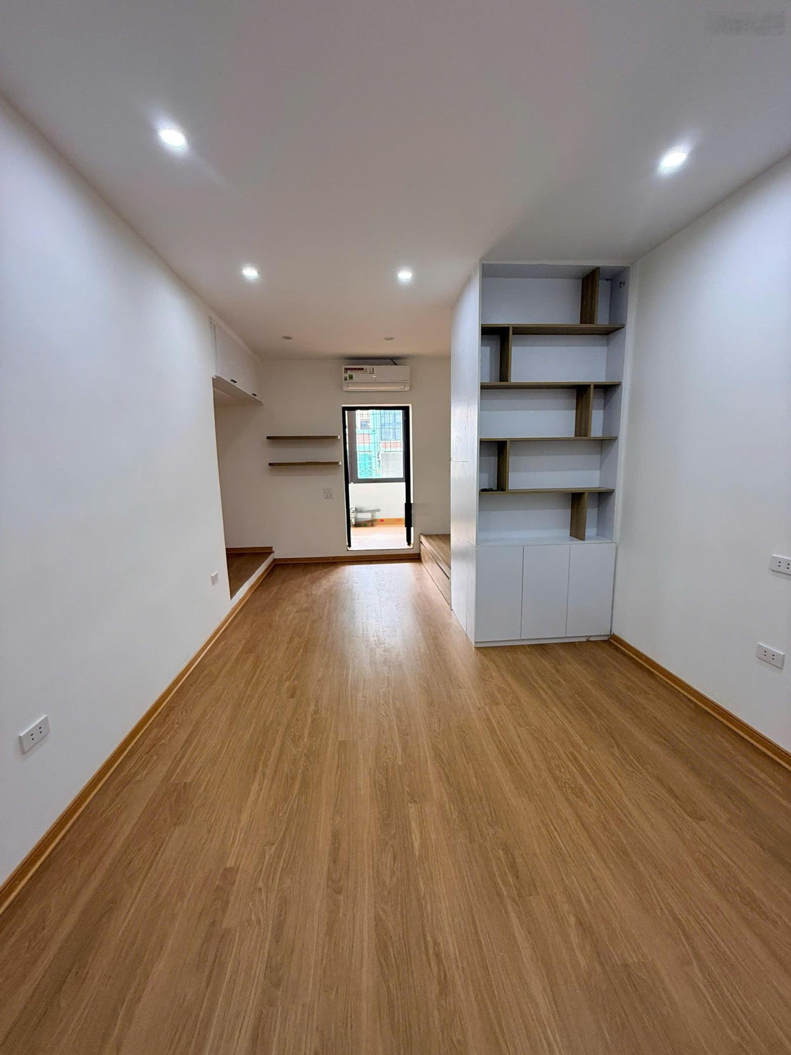 Chính chủ Cho thuê căn hộ tập thể C10 Kim Liên Phạm Ngọc Thạch