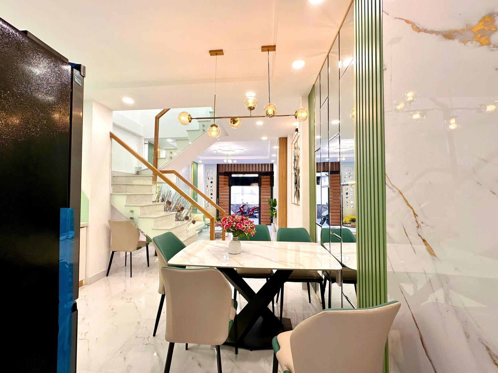 Bán nhà 2 mặt hẻm ô tô thông vừa ở vừa kinh doanh phú nhuận, 56m² ngang 4m, nở hậu 5.07m