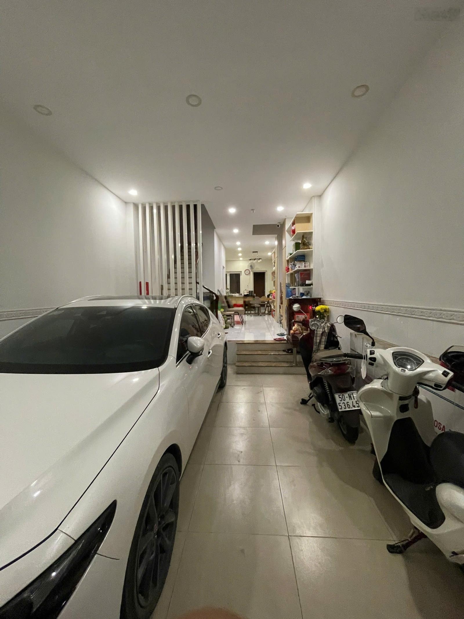 Ngay công viên !!! nhà đẹp mt đường 15m - 4 x 20m cách 10m ra mt tên lửa - aeon mall chỉ 40m