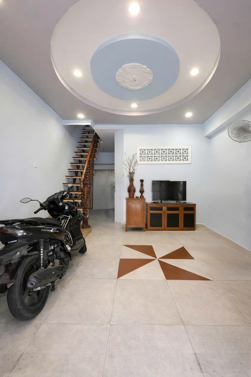 Nhà Bán 2 mặt tiền đường Bùi Thế Mỹ, Phường 10 Tân Bình đường nhựa 8m giá tốt