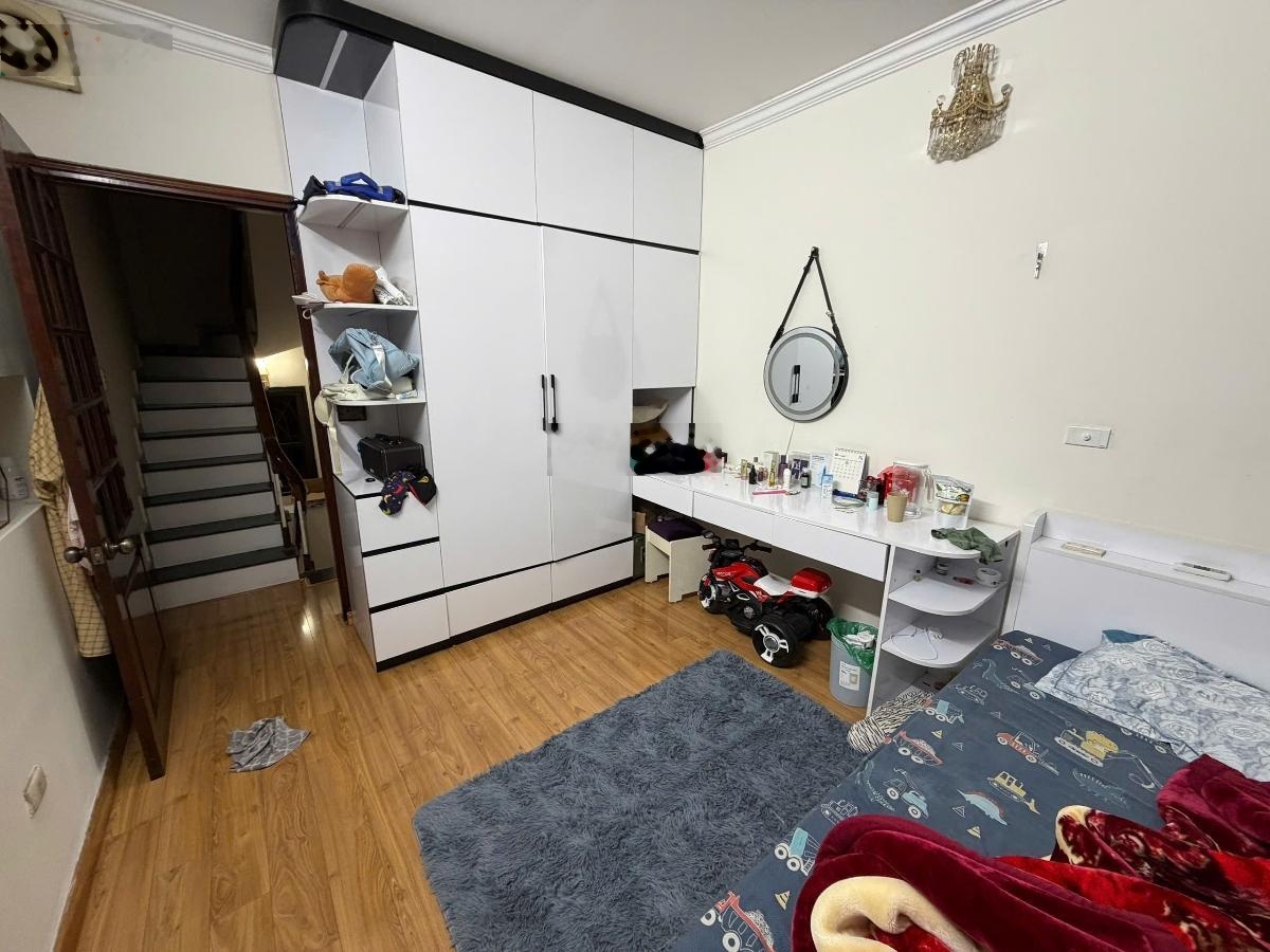 Siêu vip!! Nhà phố Nguyễn Tri Phương, phân lô quân đội, vf3 đỗ cửa, dân xây 25m*5T full NT ở ngay