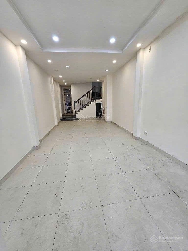 Bán nhà An Dương Vương cạnh Đại Lộ Võ Văn Kiệt, Akari ,thuận tiện về trung tâm Q1.