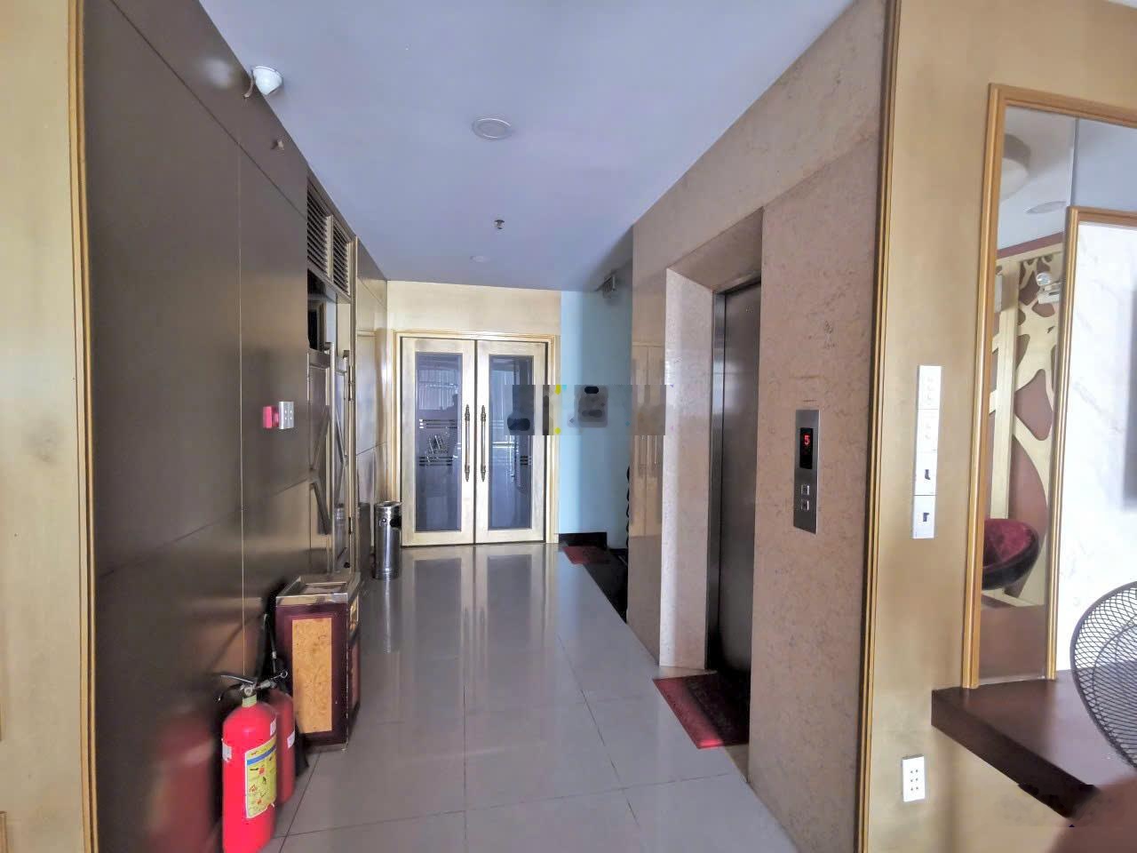 Thấp hơn thị trường 15% giá bán! Bán nhà mặt tiền Nguyễn Trọng Tuyển - 4,5x30m hầm 5 tầng giá 30 tỷ