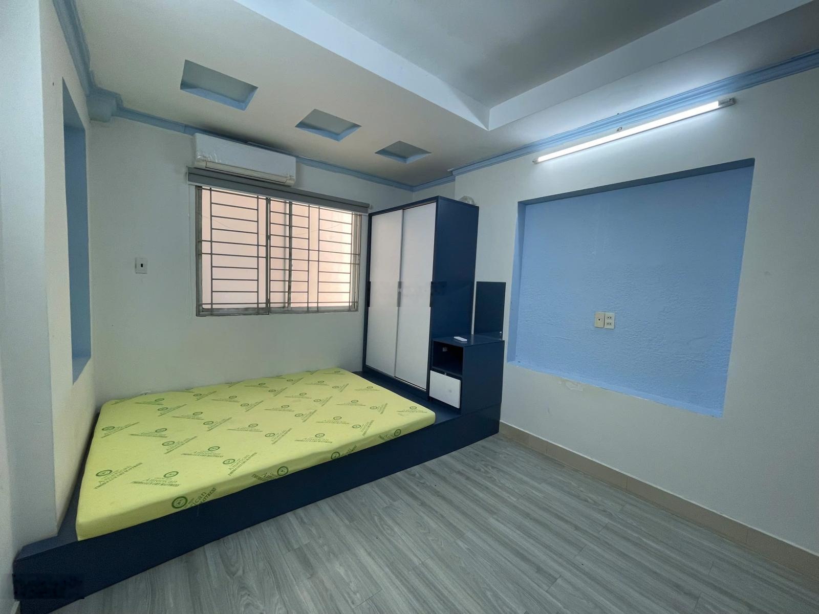 Cho thuê phòng tại Trần Quang Khải Q1, có thang máy, mặt tiền gần chợ Tân Định, cầu Kiệu