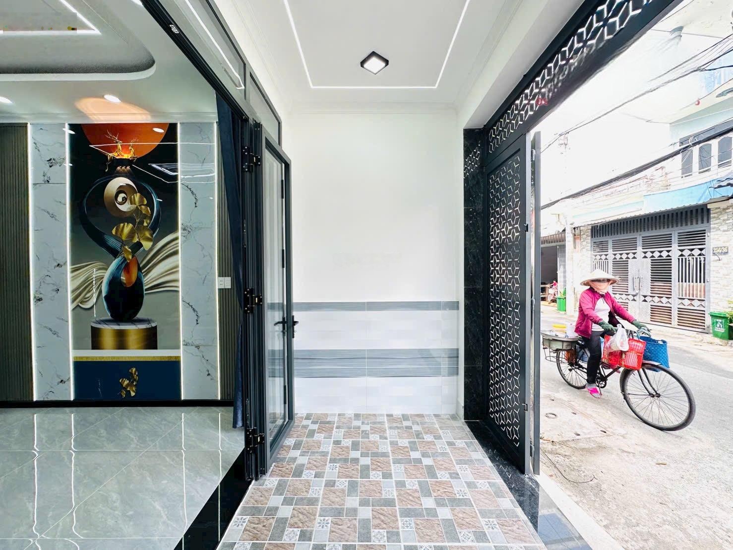 Nhà phố 4m x 12m 2 tầng mặt tiền hẻm nhựa 10m thông đường Lâm Thị Hố tiện mở Cty, spa.