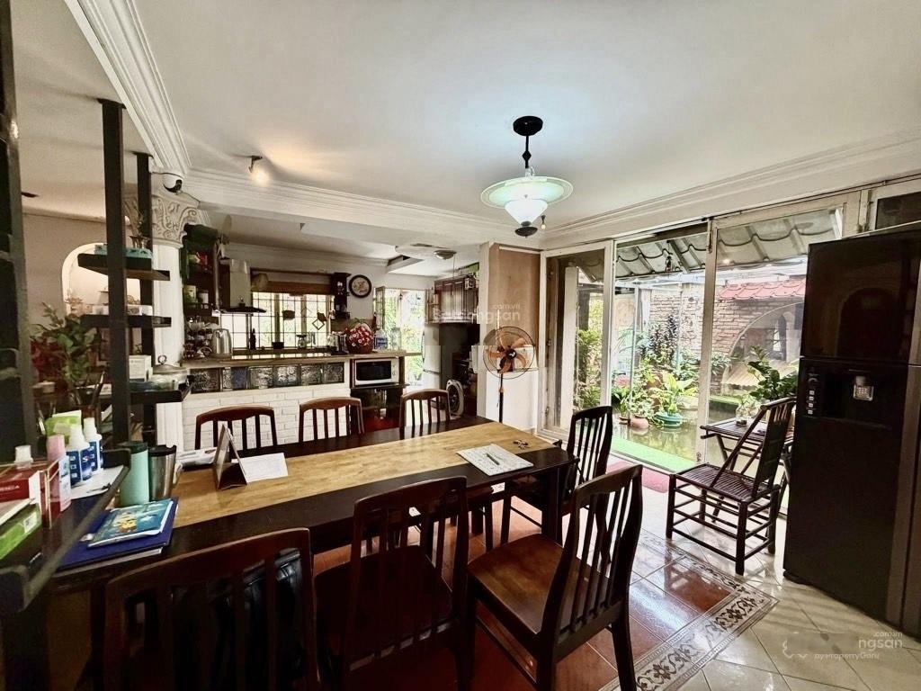 Hàng hiếm - Biệt thự mini (7 x 15) hẻm oto tránh thông đường Thích Quảng Đức chỉ 19.5 tỷ