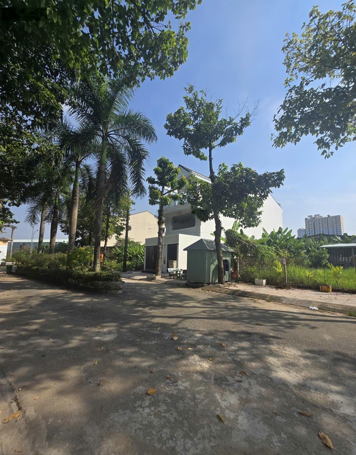 GIẢM 500tr- Lô đất đẹp cạnh PARK RIVERSIDE Bưng Ông Thoàn-Liên Phường, Global City -150m2-10,5 tỷ