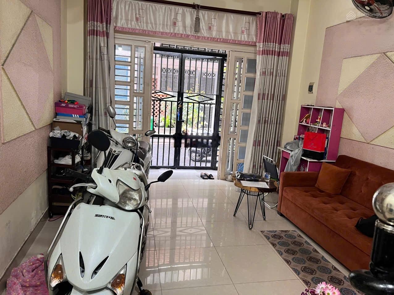 Bán Nhà Riêng Chính Chủ tại Nguyễn Súy, 6,6 tỷ, 45m2, 4PN, 3WC