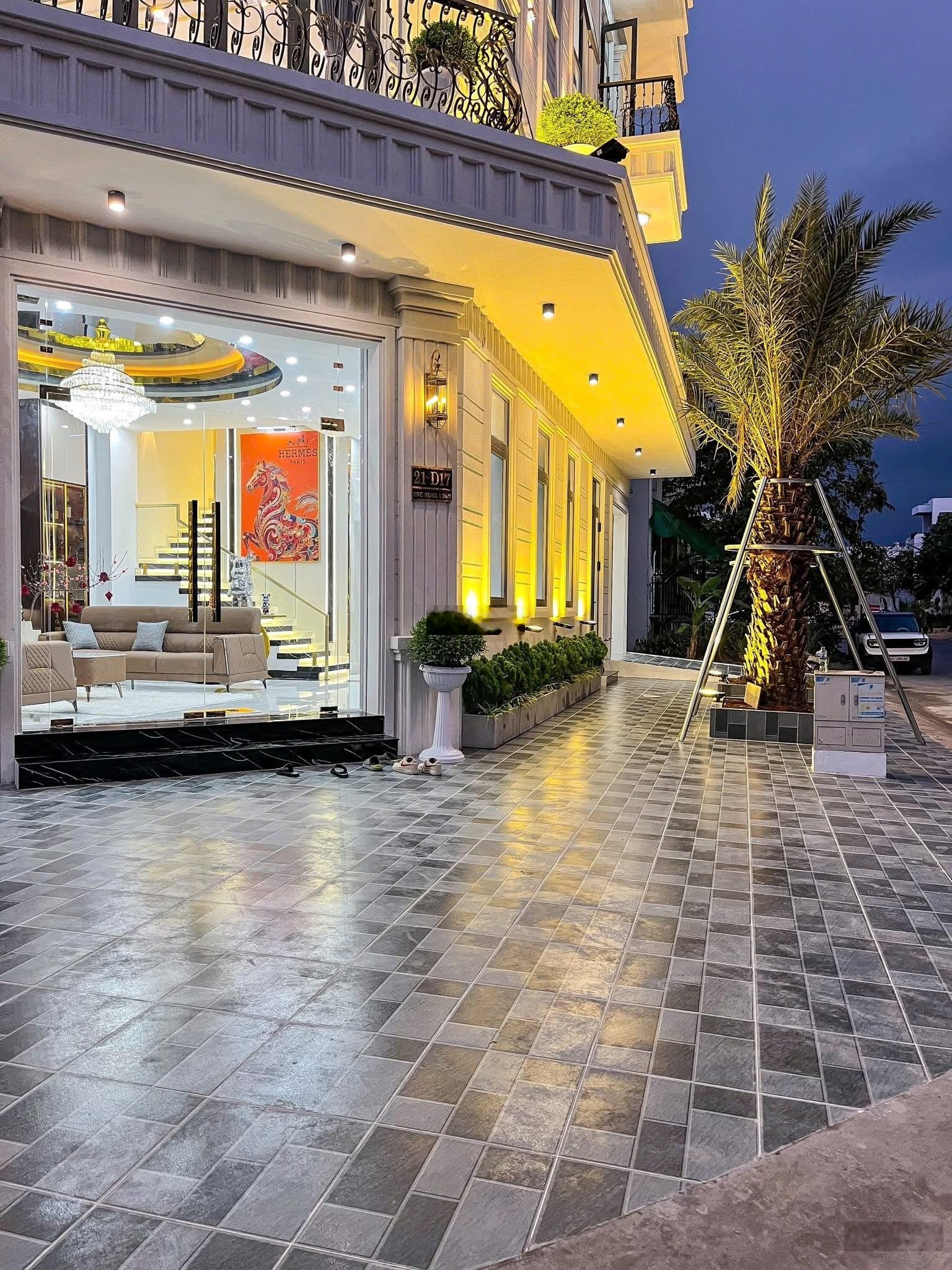 Bán nhà gốc 2 mặt tiền đường D17 và D14 Hồng Loan 6A DT 6x17m - giá 10.5 tỷ