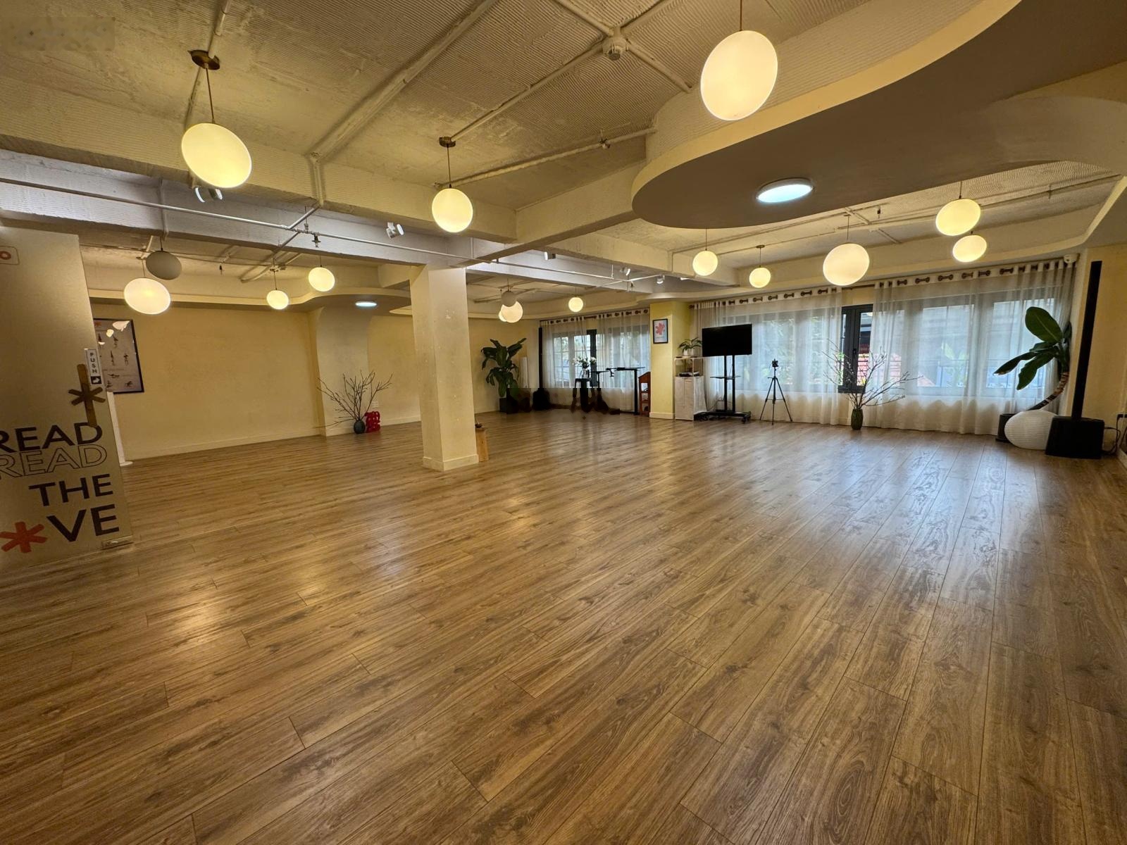 Chính chủ cho thuê tầng trệt và tầng lửng diện tích 280m2 Nguyễn Văn Đậu, ảnh thật