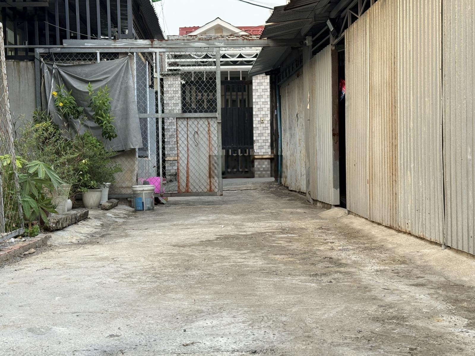 Cho thuê nhà nguyên căn lê văn khương gần cầu dừa - 80m2 -3pn