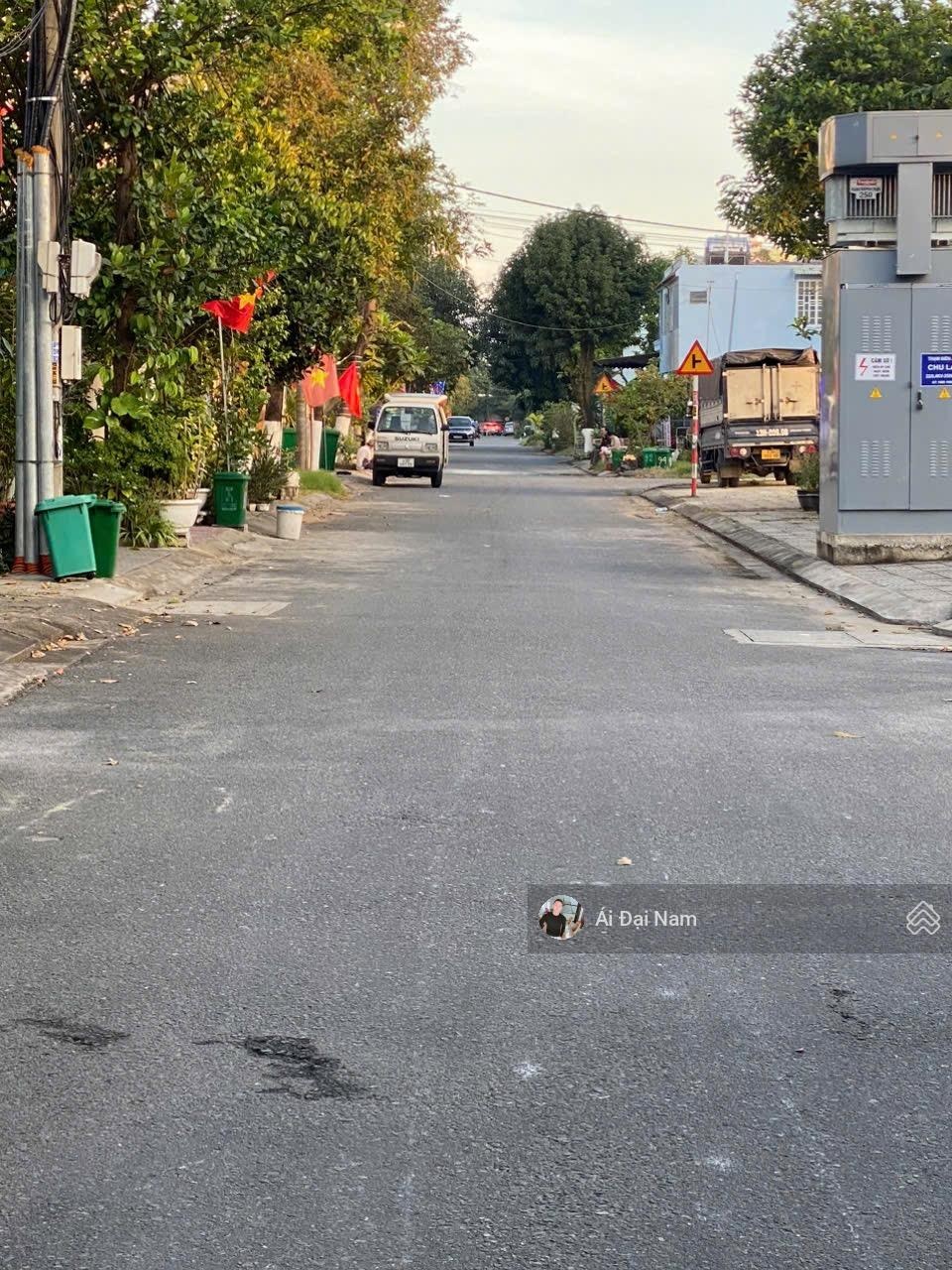 Bán lô đất đường Chu Lai - Đối diện công viên