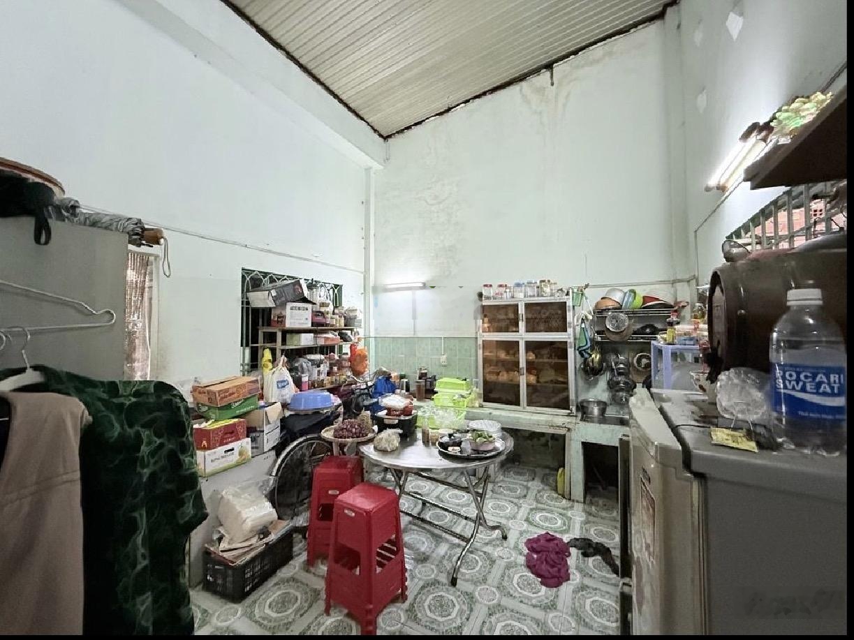 Bán nhà hẻm xe hơi Bà Điểm, Hóc Môn, sát Quận 12 | 180m2, giá chỉ 5,7 tỷ, TL